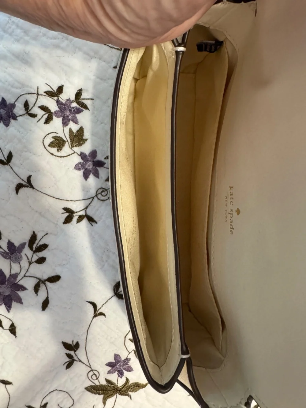 Kate Spade Cream Cross Body - Like New